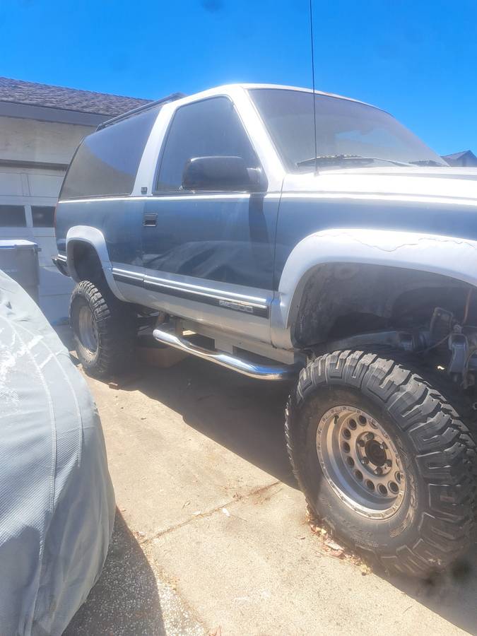 Gmc-yukon-12-ton-nominal-1993-custom-2