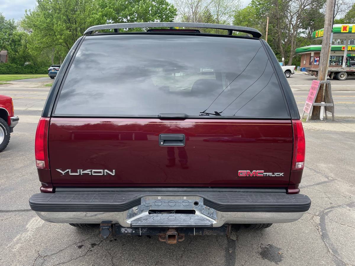 Gmc-yukon-1994-3