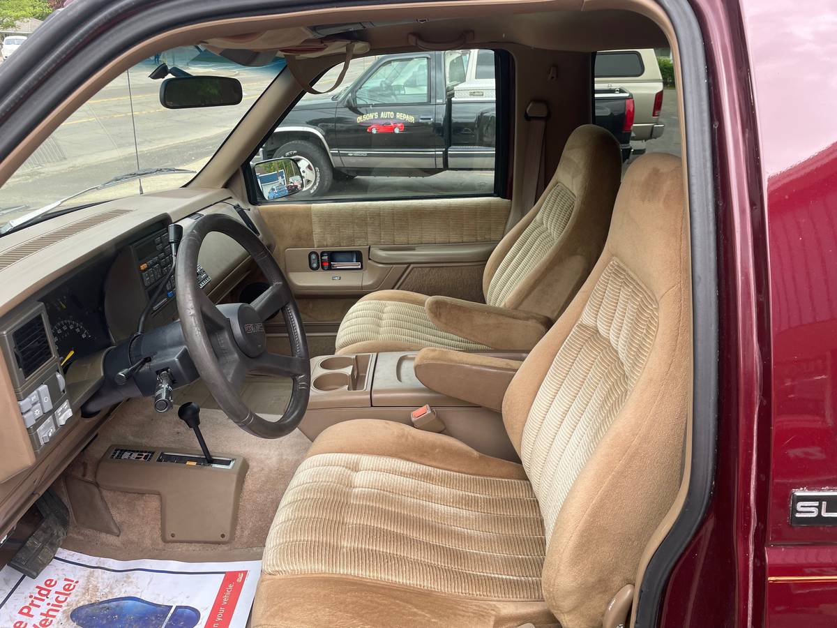 Gmc-yukon-1994-7