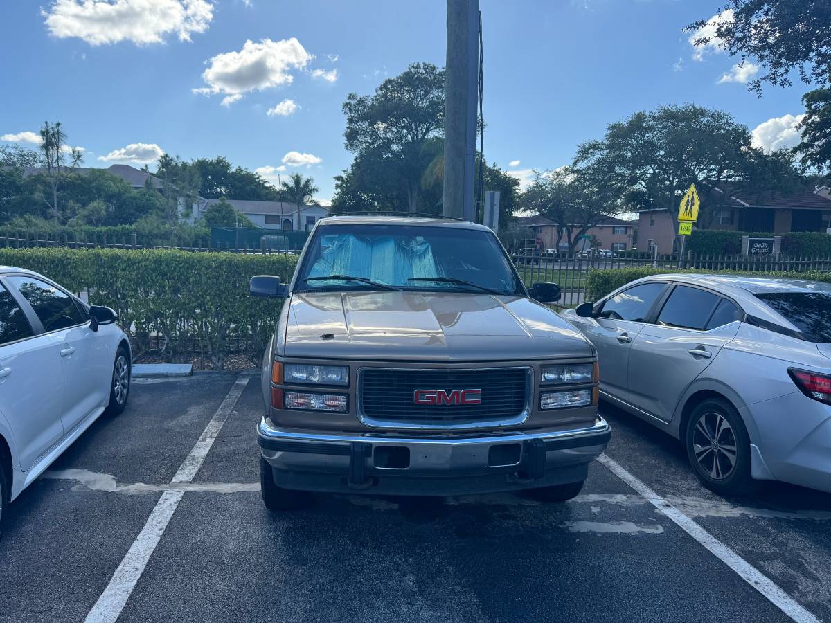 Gmc-yukon-diesel-1995-1