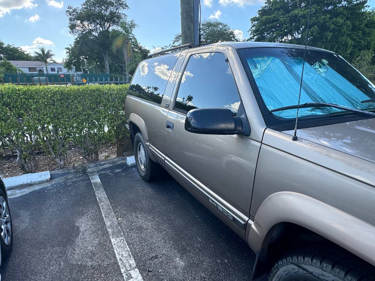 Gmc-yukon-diesel-1995-2