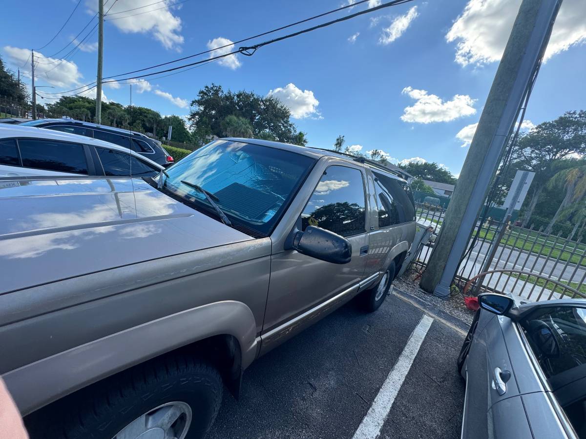 Gmc-yukon-diesel-1995-5