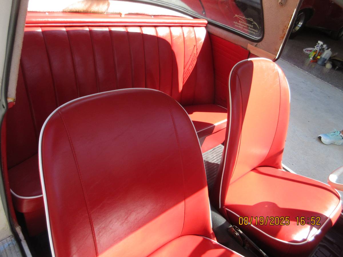 Goggomobole-ts250-coupe-1967-white-12