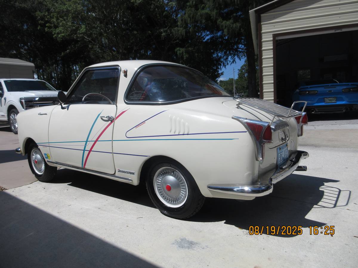 Goggomobole-ts250-coupe-1967-white-2