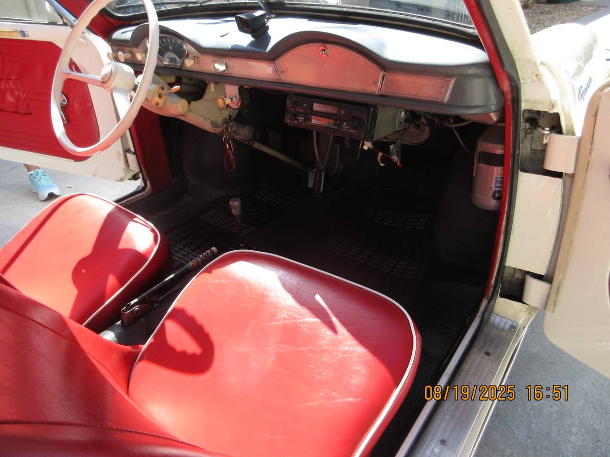 Goggomobole-ts250-coupe-1967-white-21