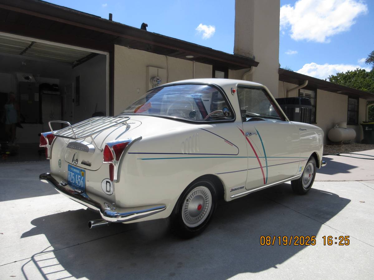 Goggomobole-ts250-coupe-1967-white-6
