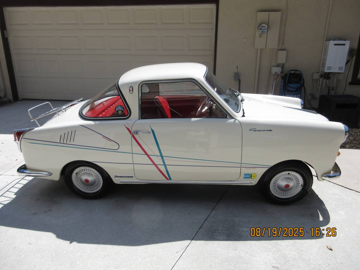 Goggomobole-ts250-coupe-1967-white-7