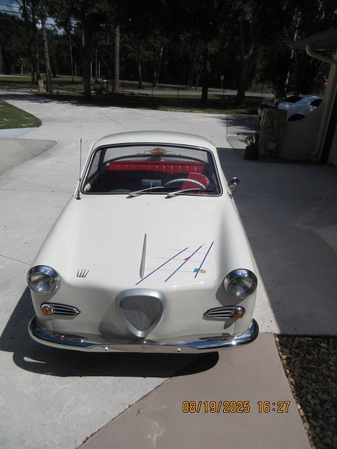 Goggomobole-ts250-coupe-1967-white-8