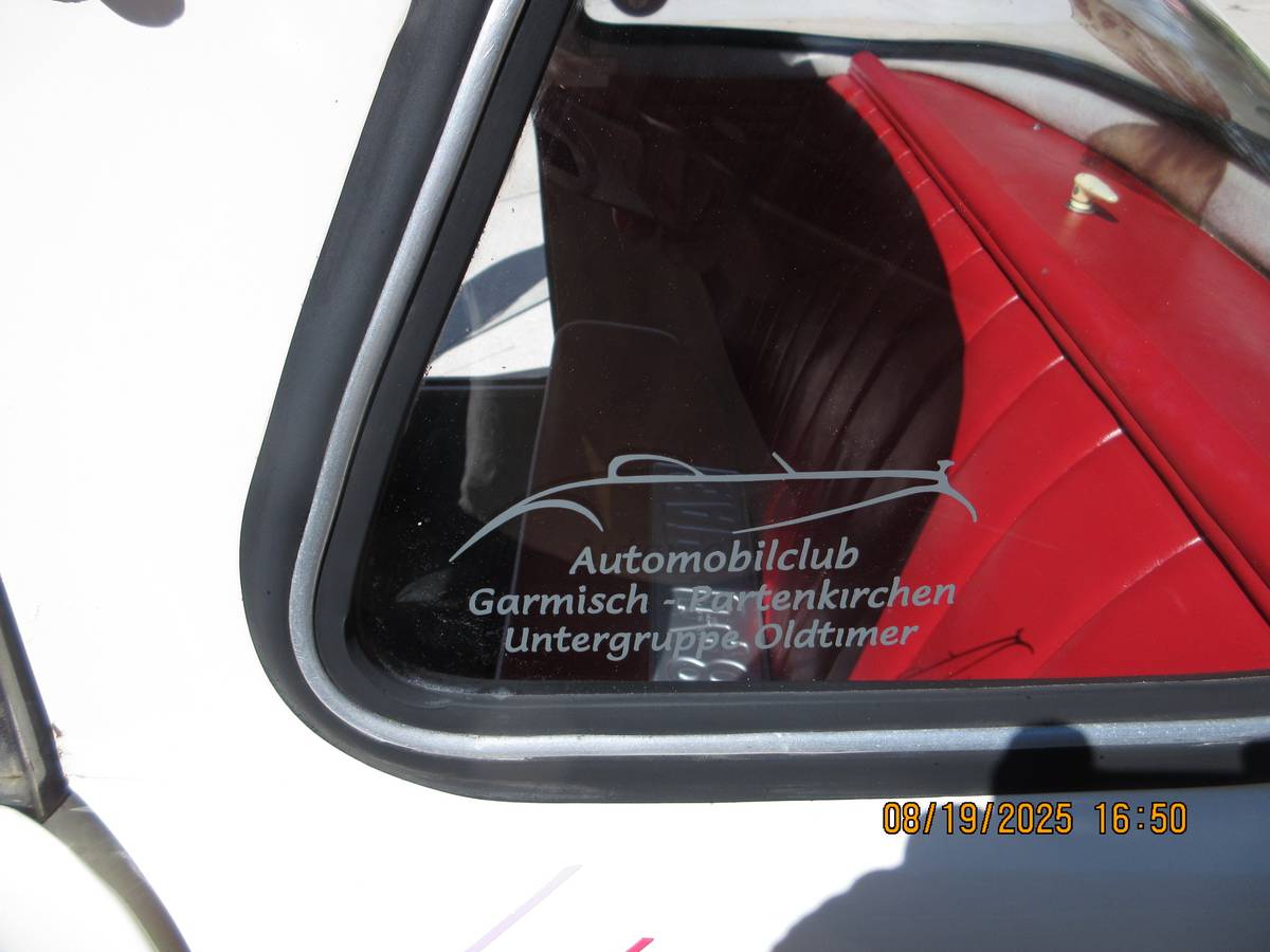 Goggomobole-ts250-coupe-1967-white-9