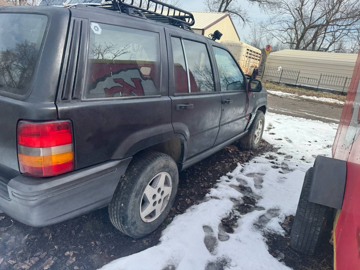 Grand-jeep-cherokee-1994-black-3