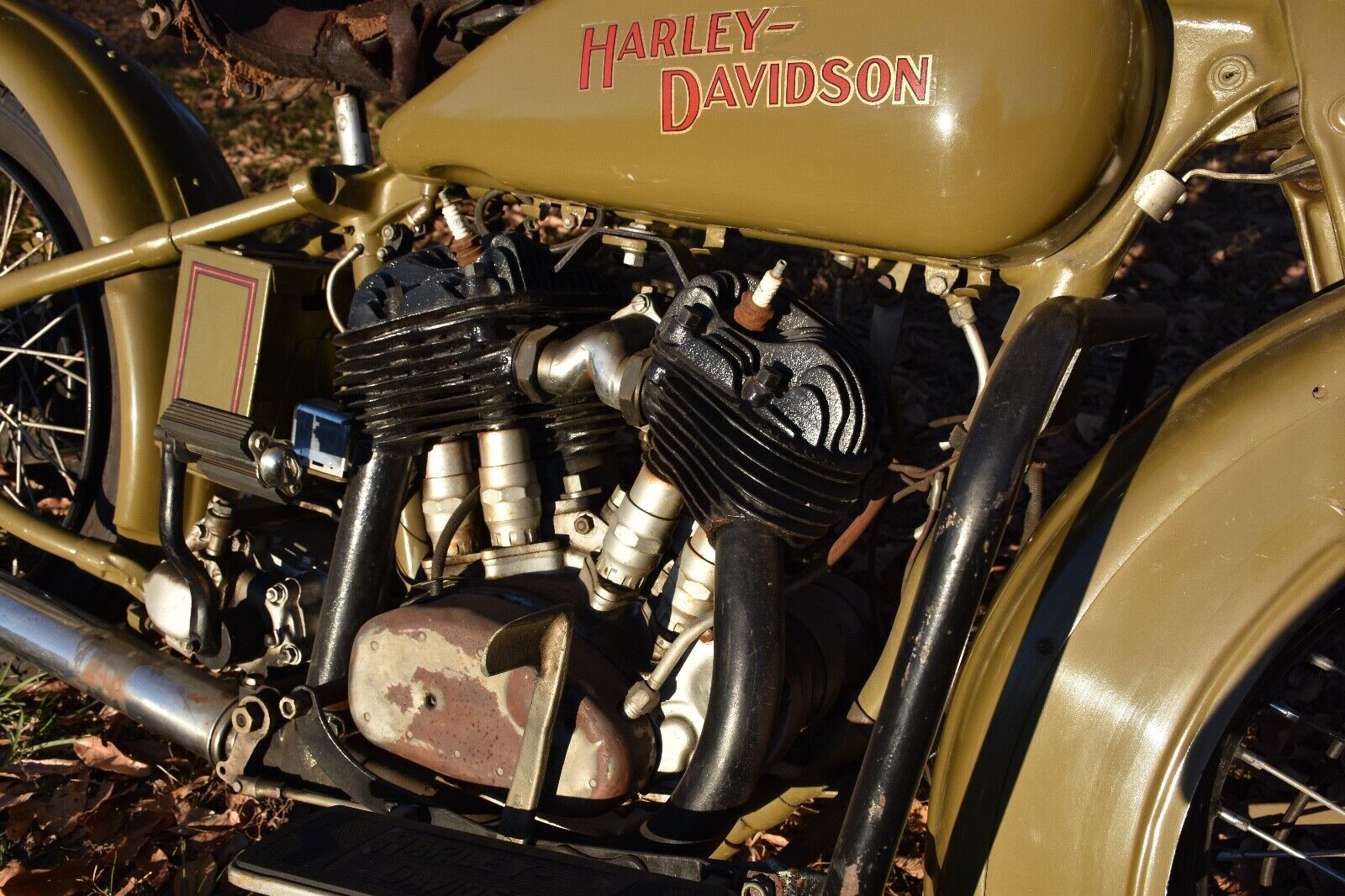 Harley-Davidson-Duo-Glide-FL-1930-5