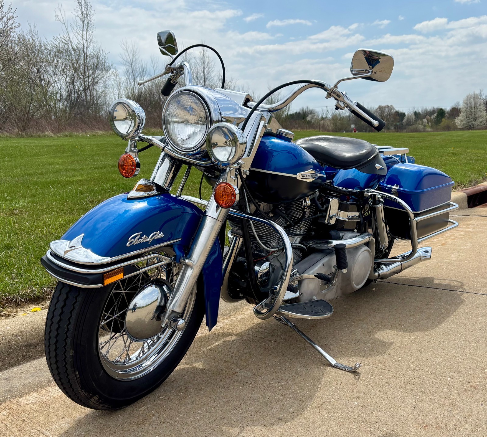 Harley-Davidson-Electra-Glide-FLH-1969-3