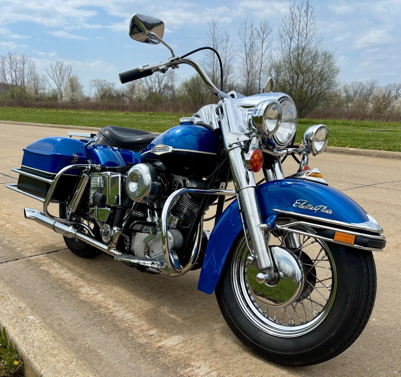 Harley-Davidson-Electra-Glide-FLH-1969-4