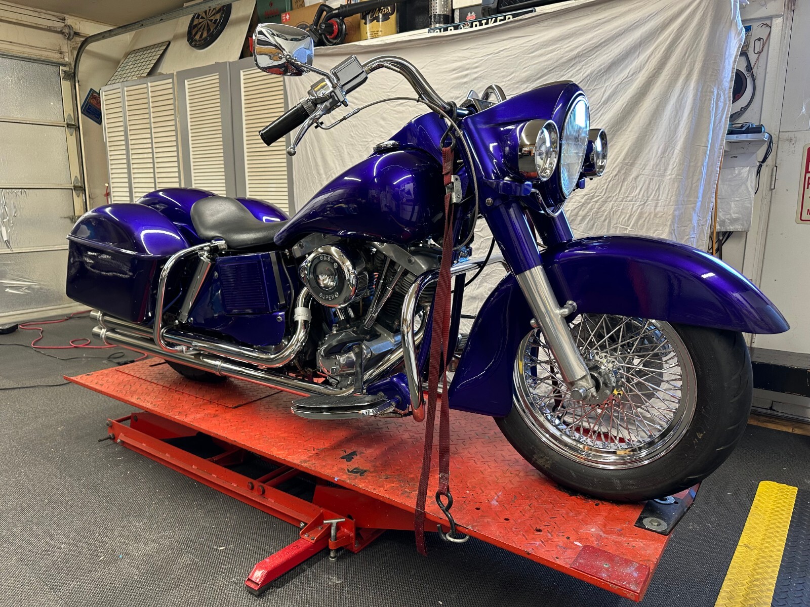 Harley-Davidson-FLH-1977