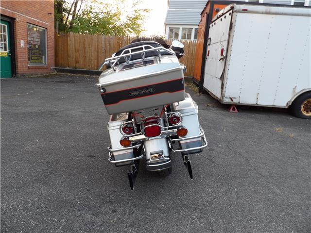 Harley-Davidson-FLHTC-90-YEAR-ANNIVERSARY-1993-6