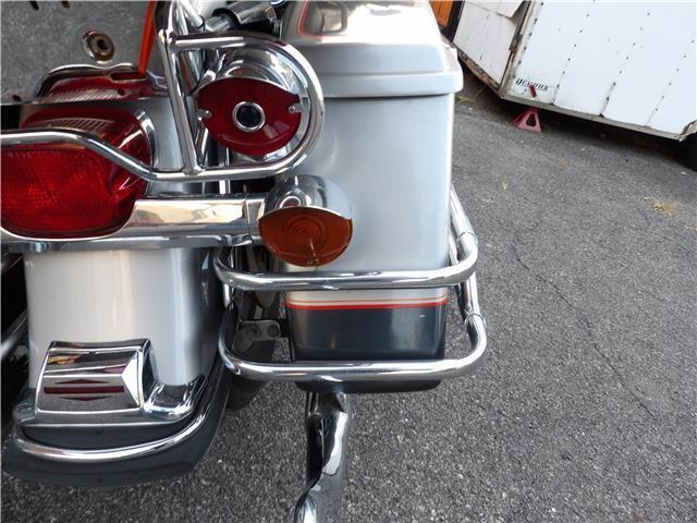 Harley-Davidson-FLHTC-90-YEAR-ANNIVERSARY-1993-7