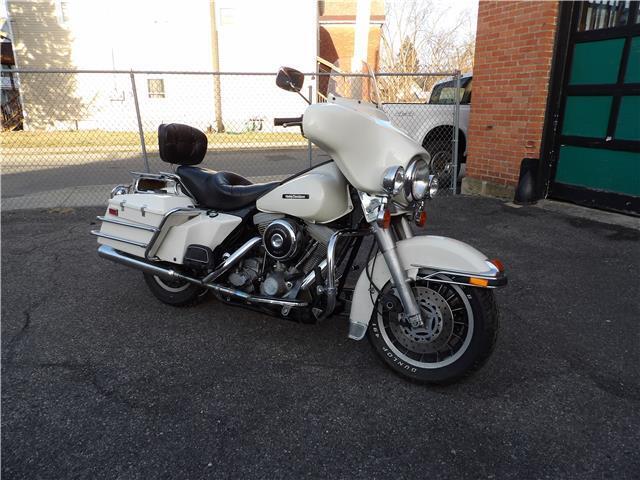 Harley-Davidson-FLHTP-POLICE-1986-1