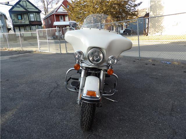 Harley-Davidson-FLHTP-POLICE-1986-2
