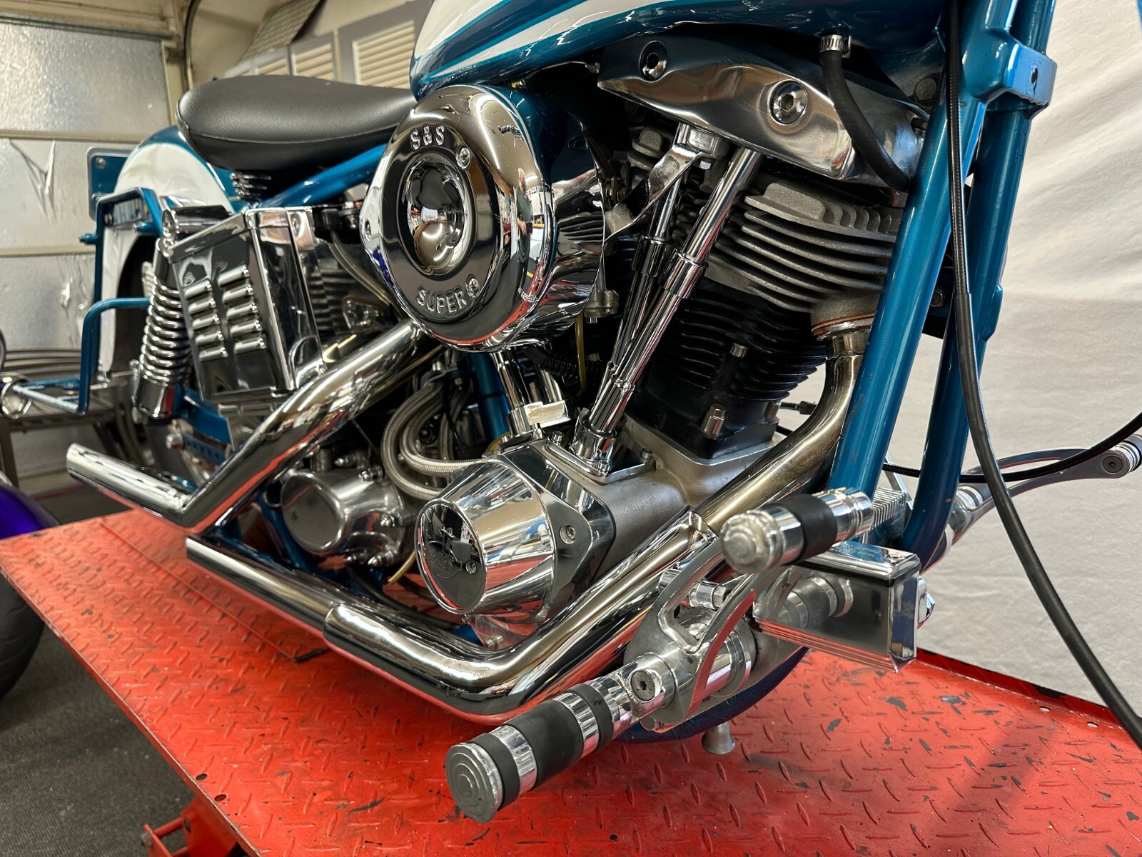 Harley-Davidson-FXR-1980-13