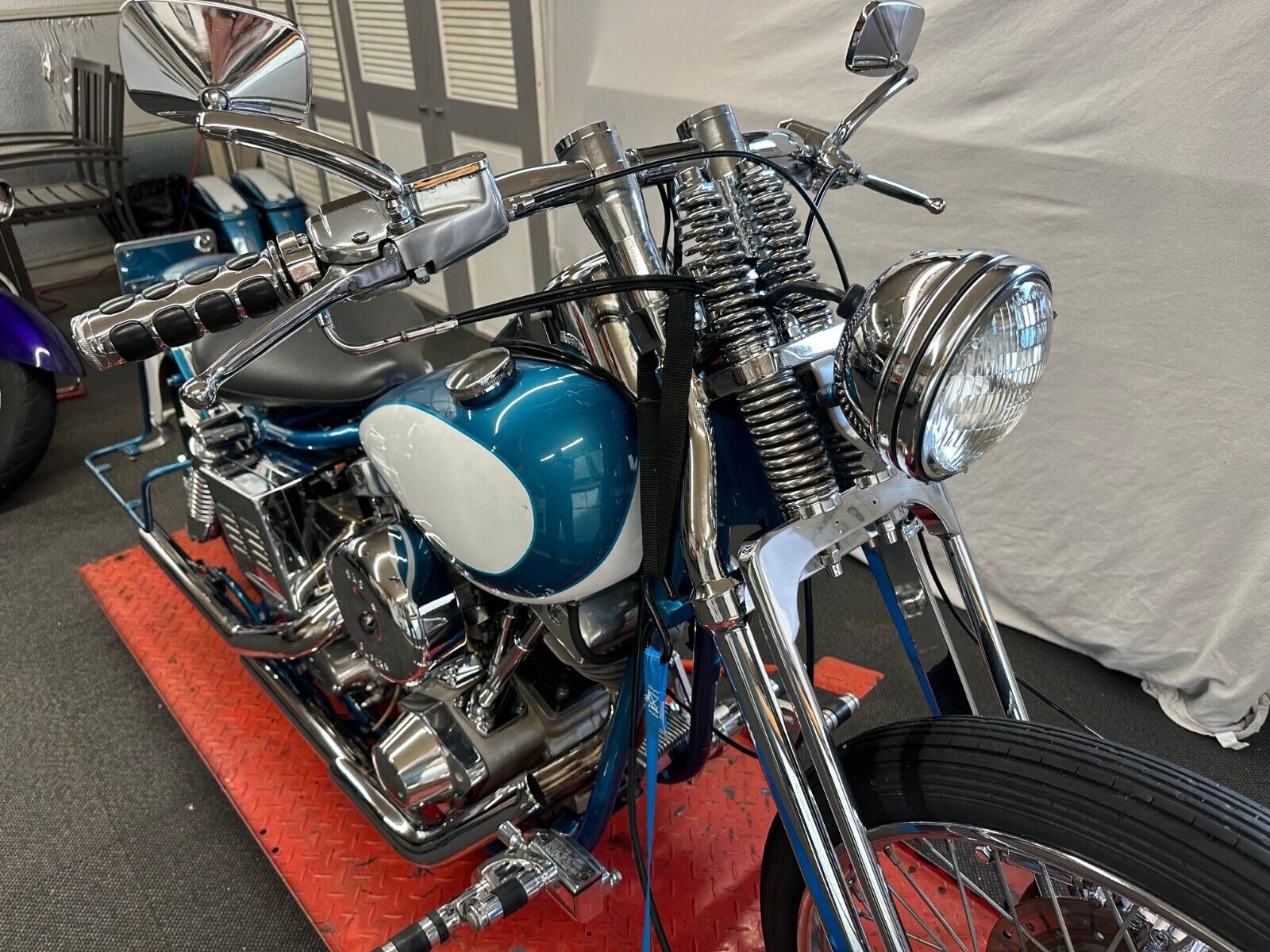 Harley-Davidson-FXR-1980-19