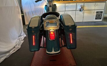 Harley-Davidson-FXR-1980-2