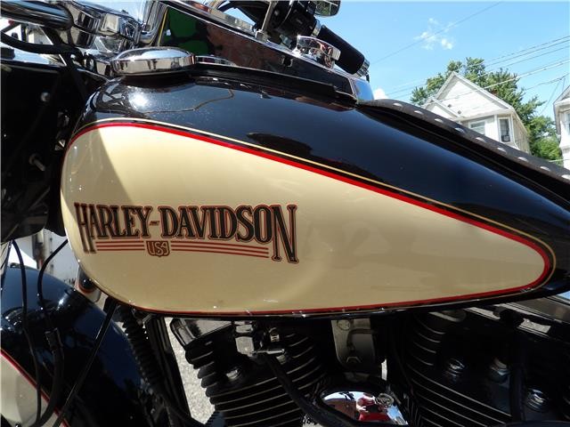 Harley-Davidson-FXSTC-1989-24