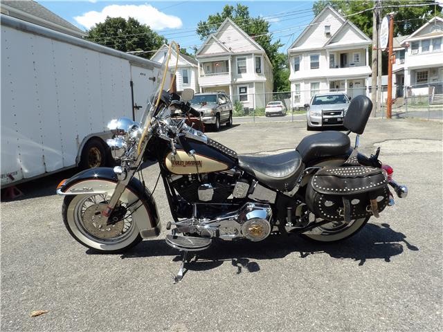 Harley-Davidson-FXSTC-1989-6