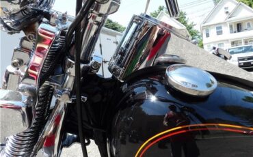 Harley-Davidson-FXSTS-1990-21