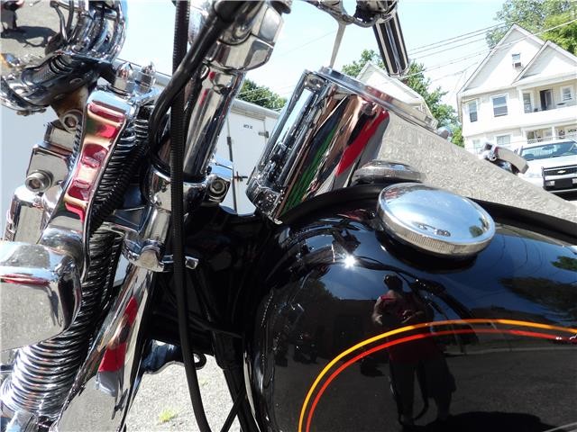 Harley-Davidson-FXSTS-1990-21