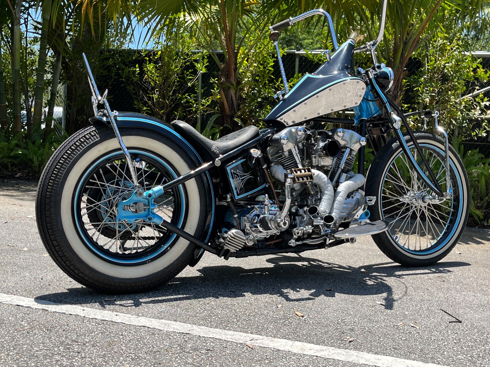 Harley-Davidson-Knucklehead-FL-1941-1