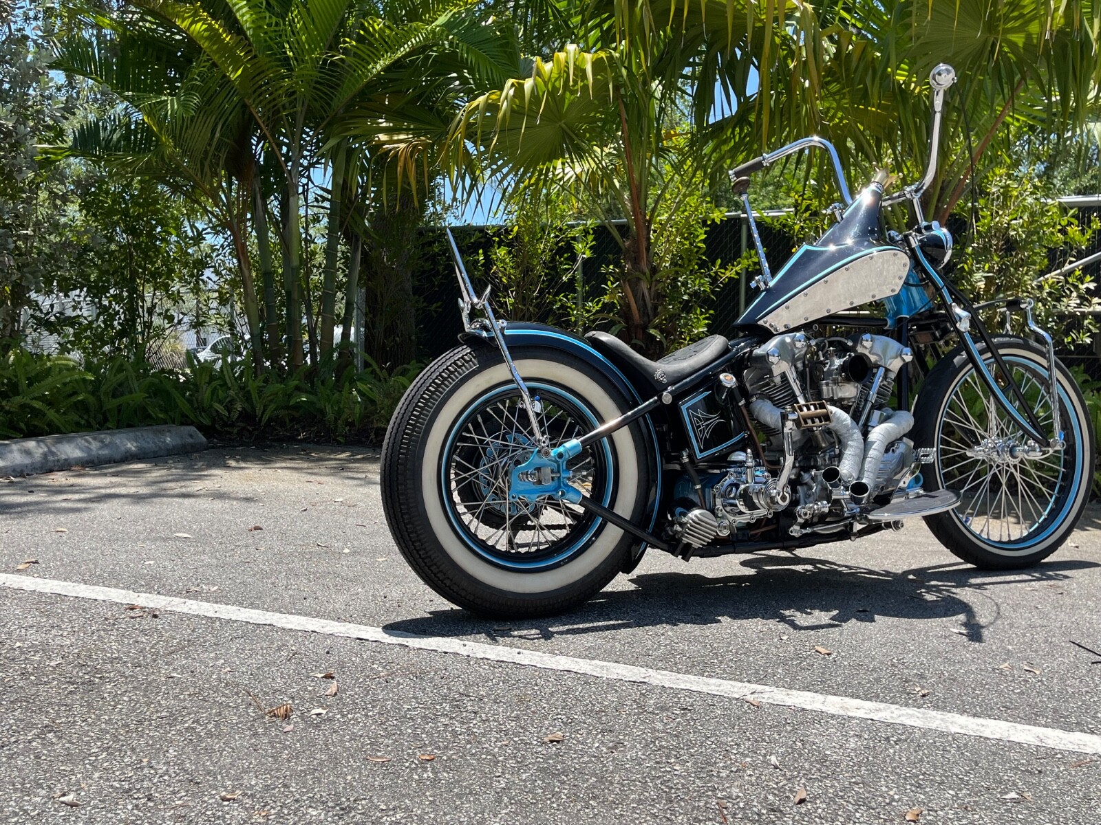 Harley-Davidson-Knucklehead-FL-1941-4