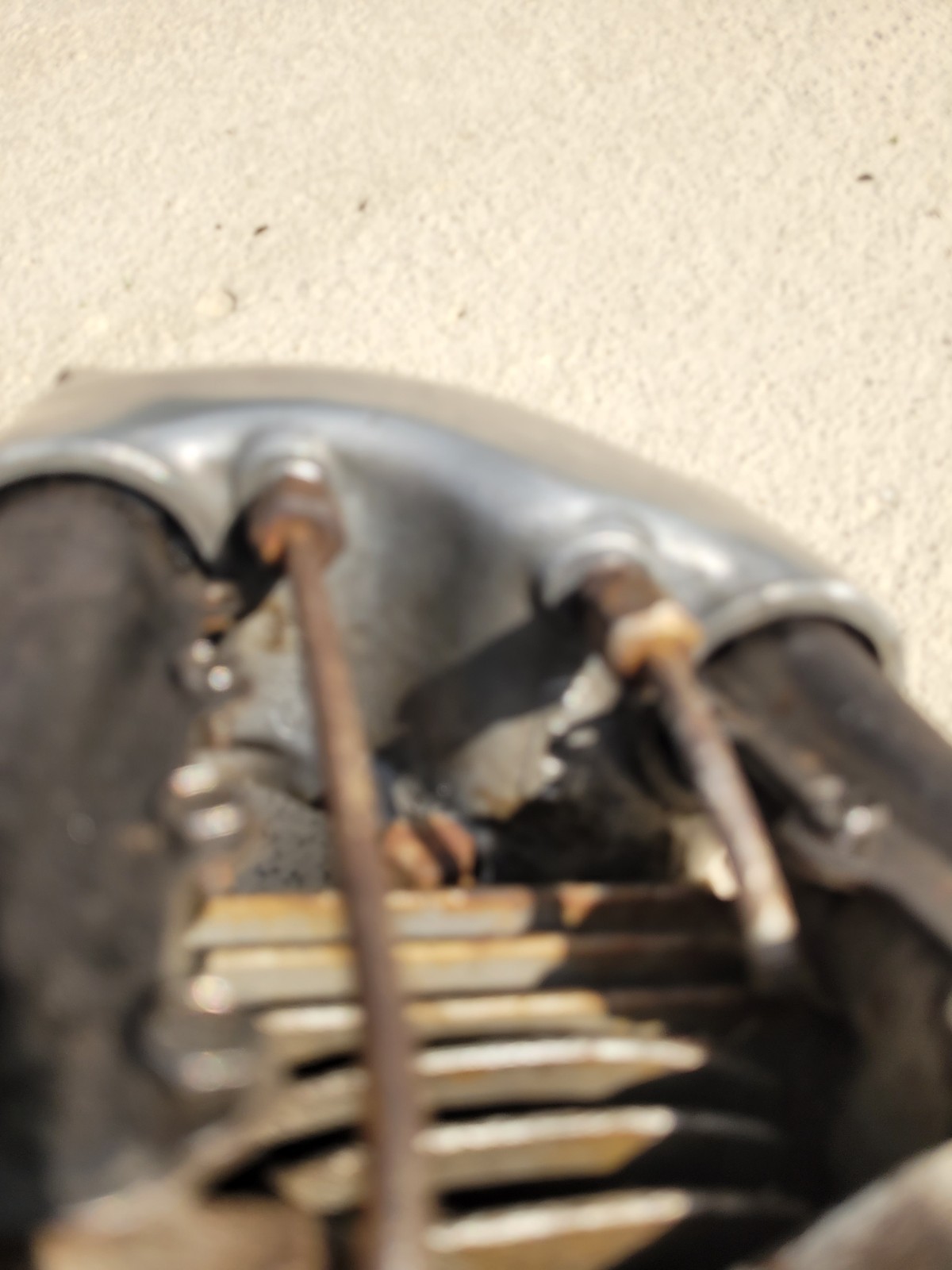 Harley-Davidson-Knucklehead-Heads-1946-11