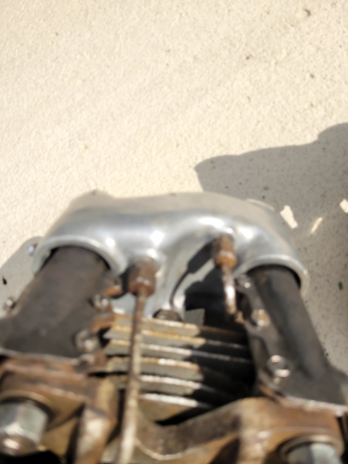 Harley-Davidson-Knucklehead-Heads-1946-12
