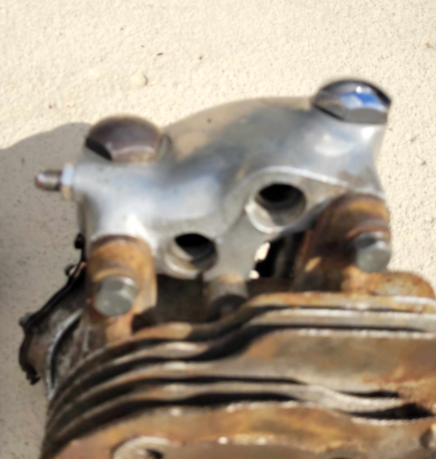 Harley-Davidson-Knucklehead-Heads-1946-9