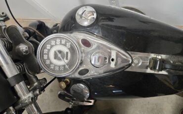 Harley-Davidson-Softail-1937-6