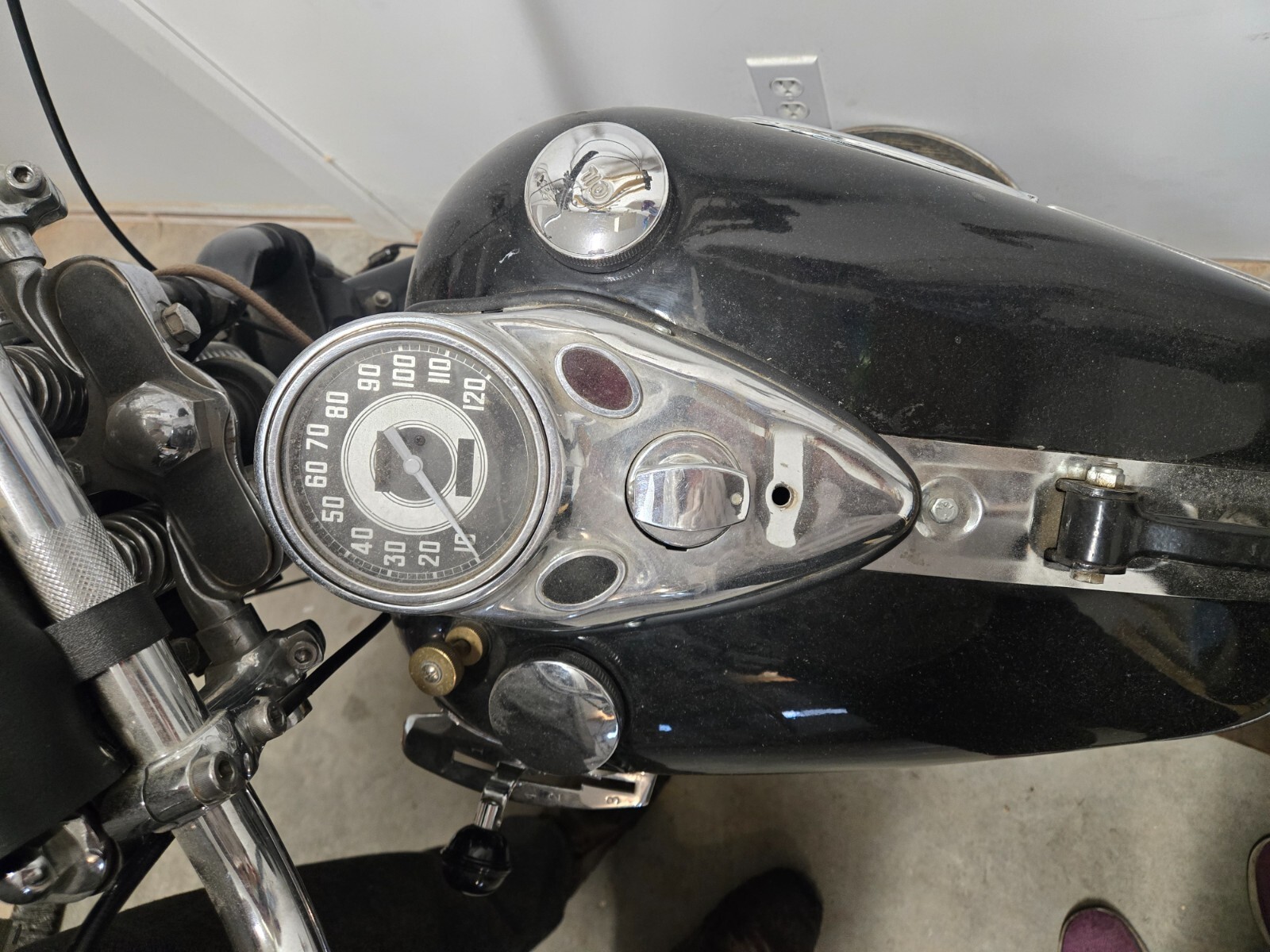 Harley-Davidson-Softail-1937-6