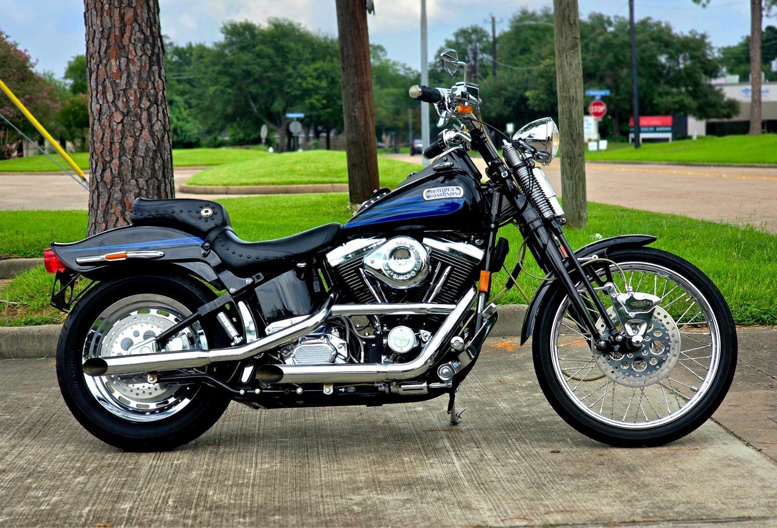 Harley-Davidson-Softail-1995