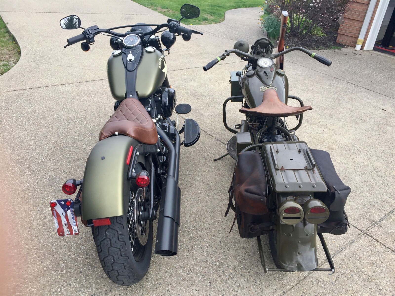 Harley-Davidson-Touring-1942-4