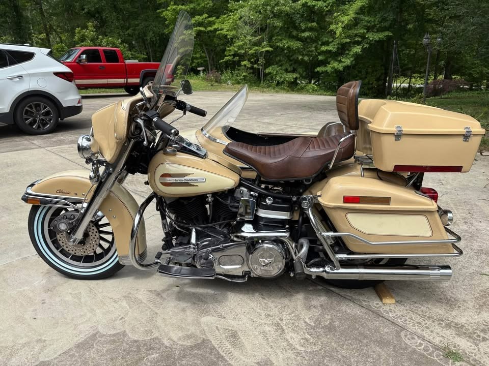 Harley-Davidson-Touring-1979-1