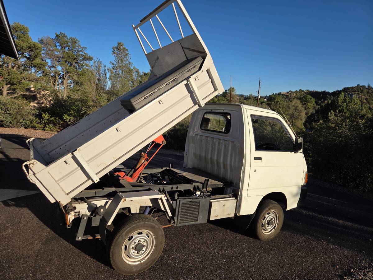 Hijet-s83p-1993-white