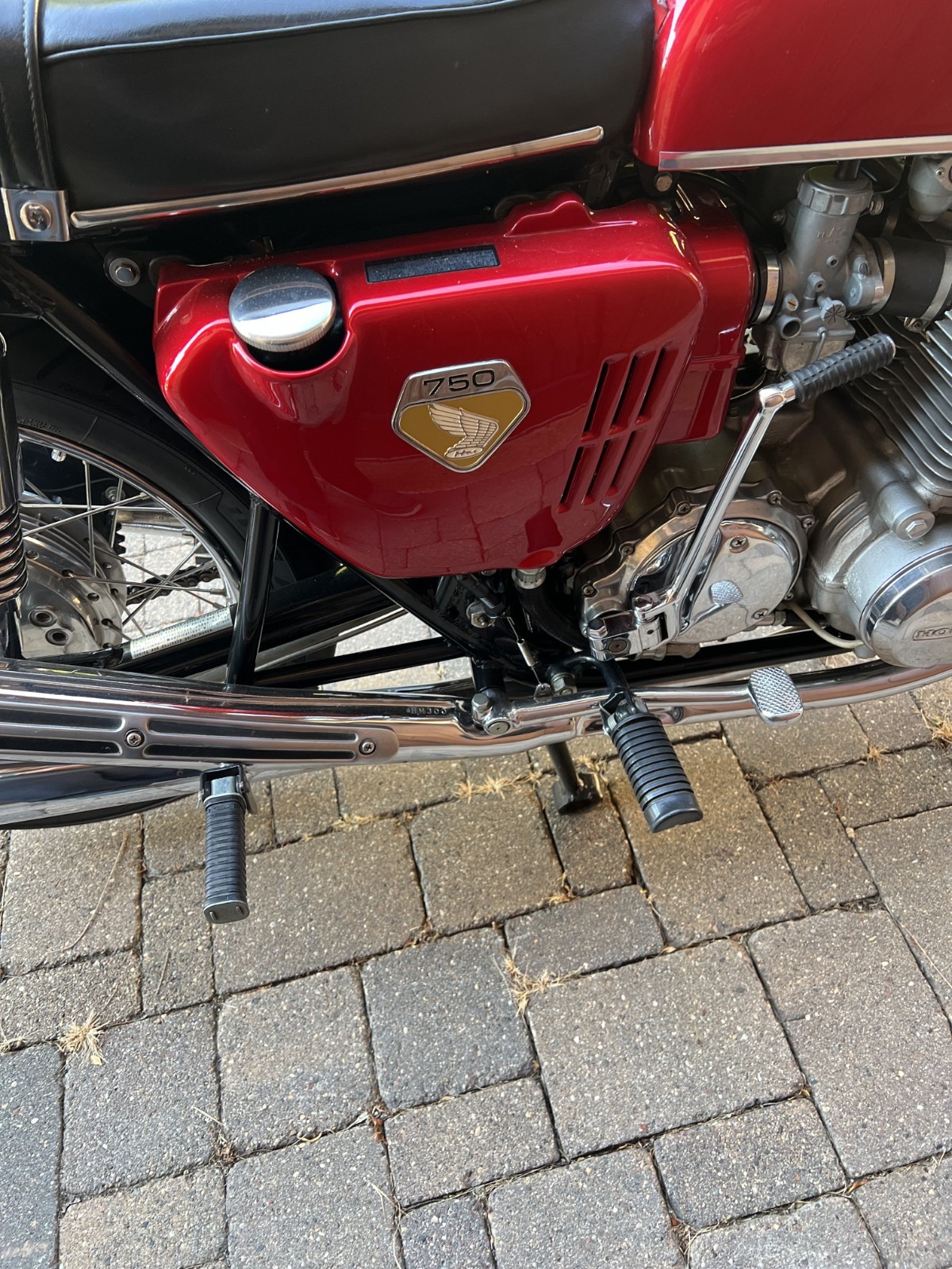 Honda-CB-1969-10