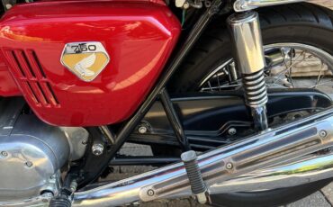 Honda-CB-1969-5