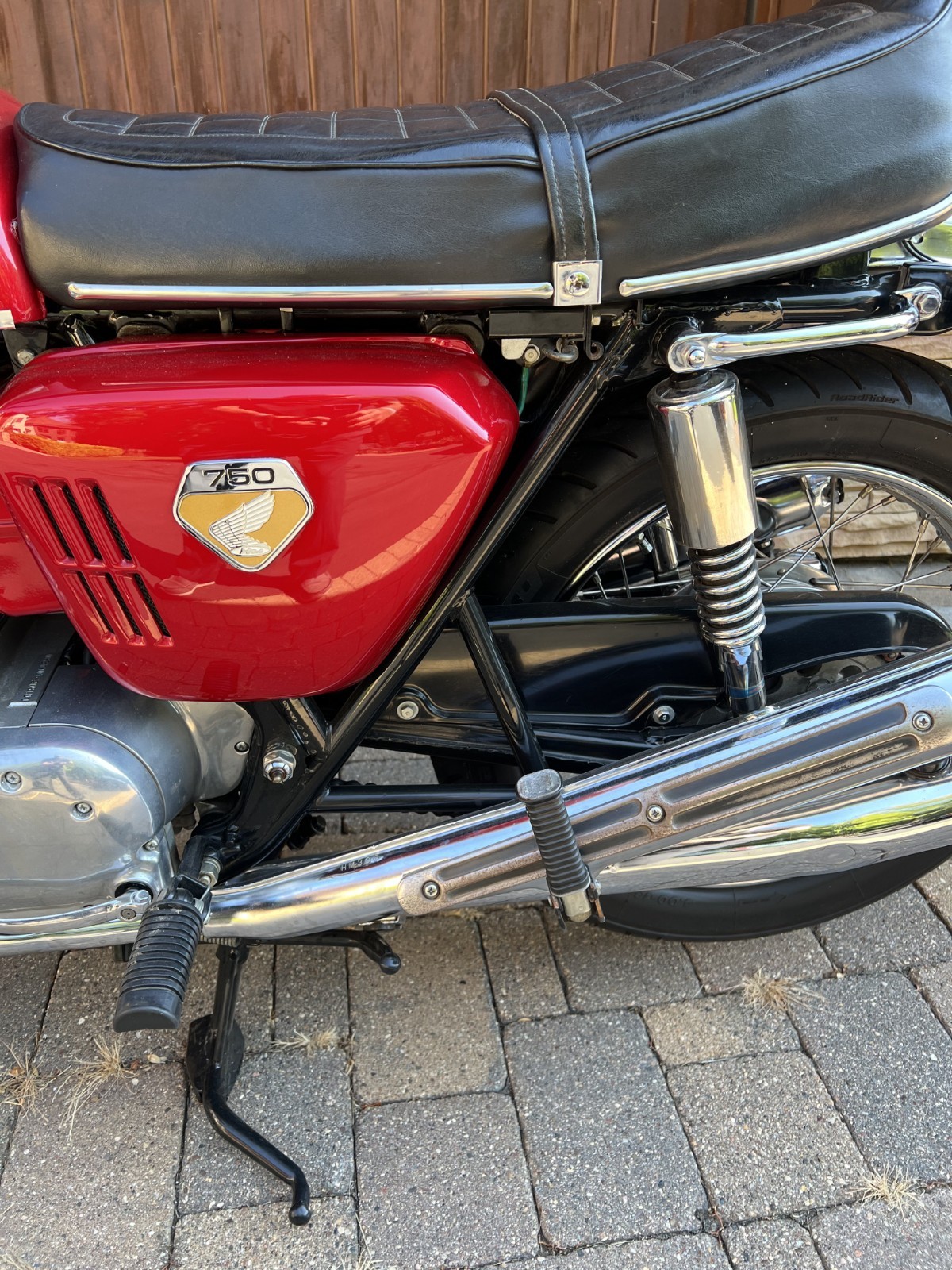 Honda-CB-1969-5