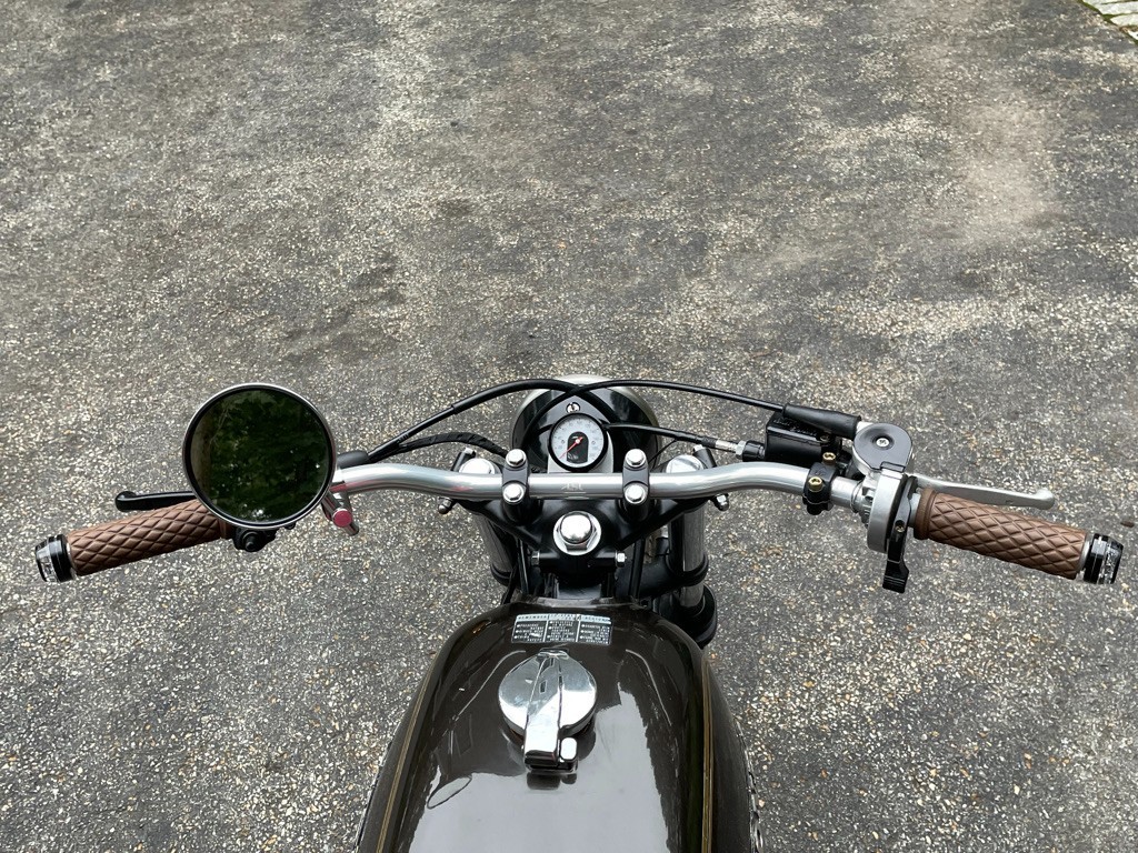 Honda-CB-1975-3