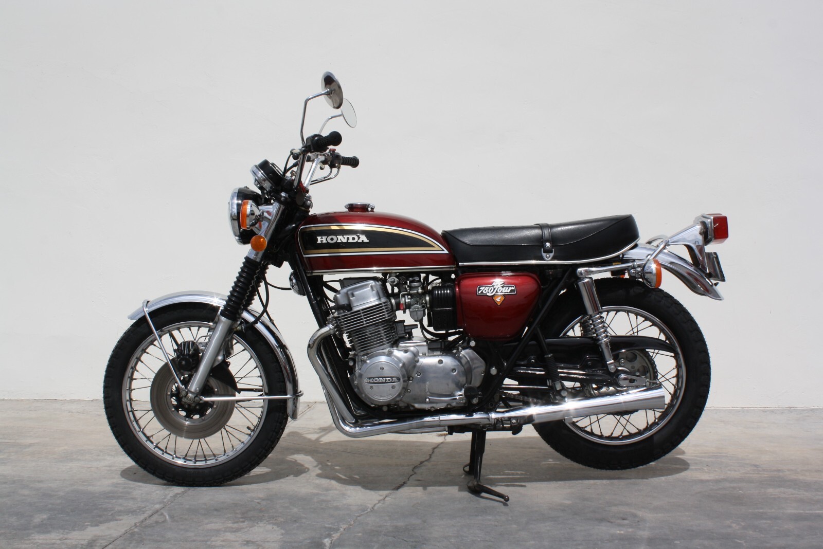 Honda-CB-1976-1