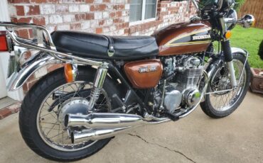 Honda-CB-1976-12