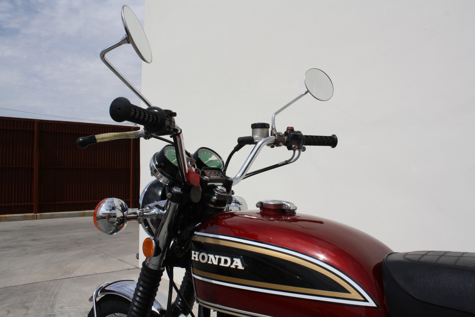 Honda-CB-1976-2