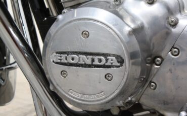 Honda-CB-1976-20
