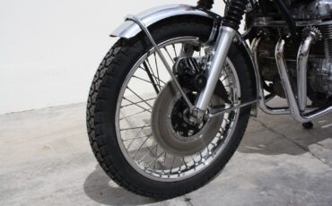 Honda-CB-1976-26