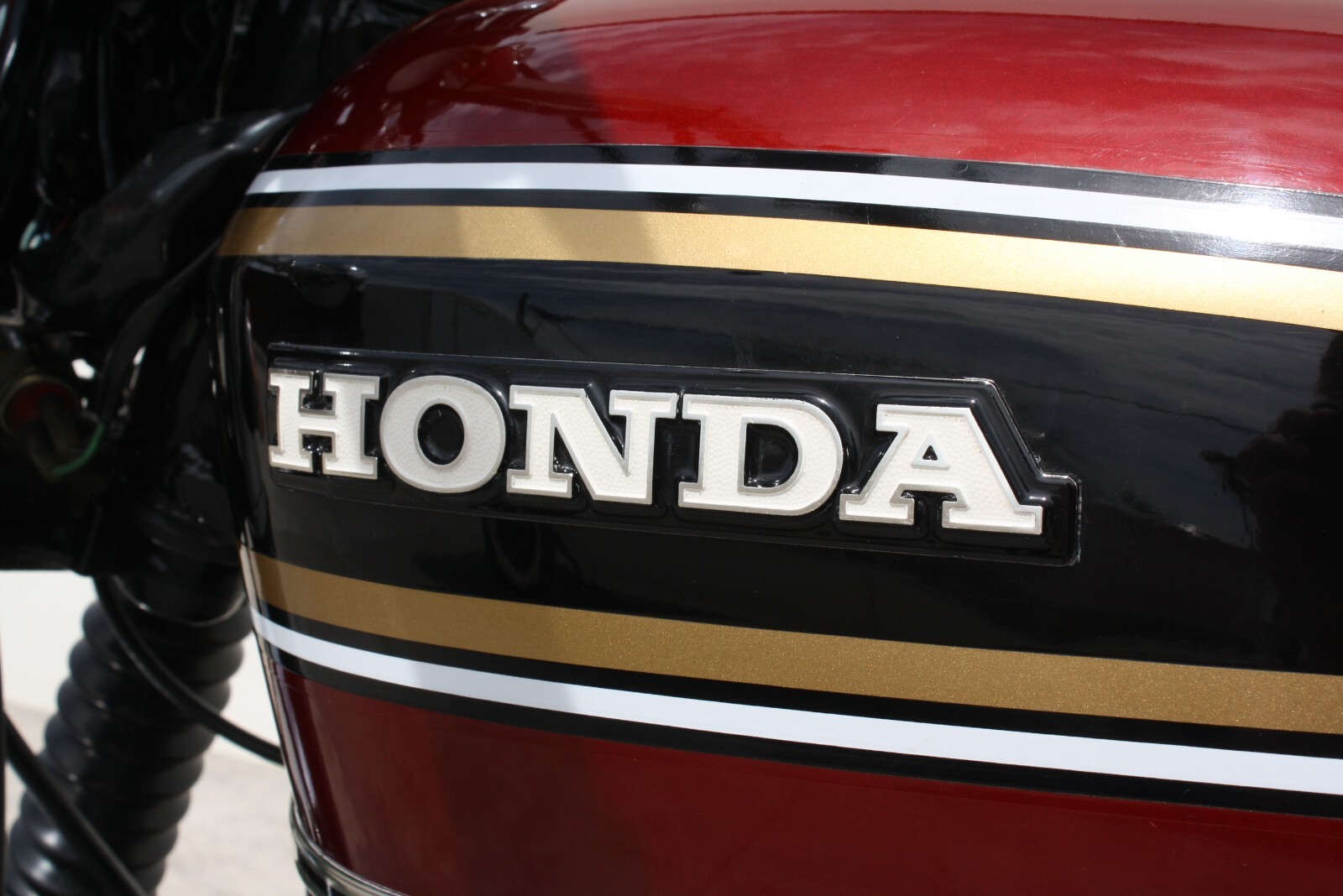Honda-CB-1976-3